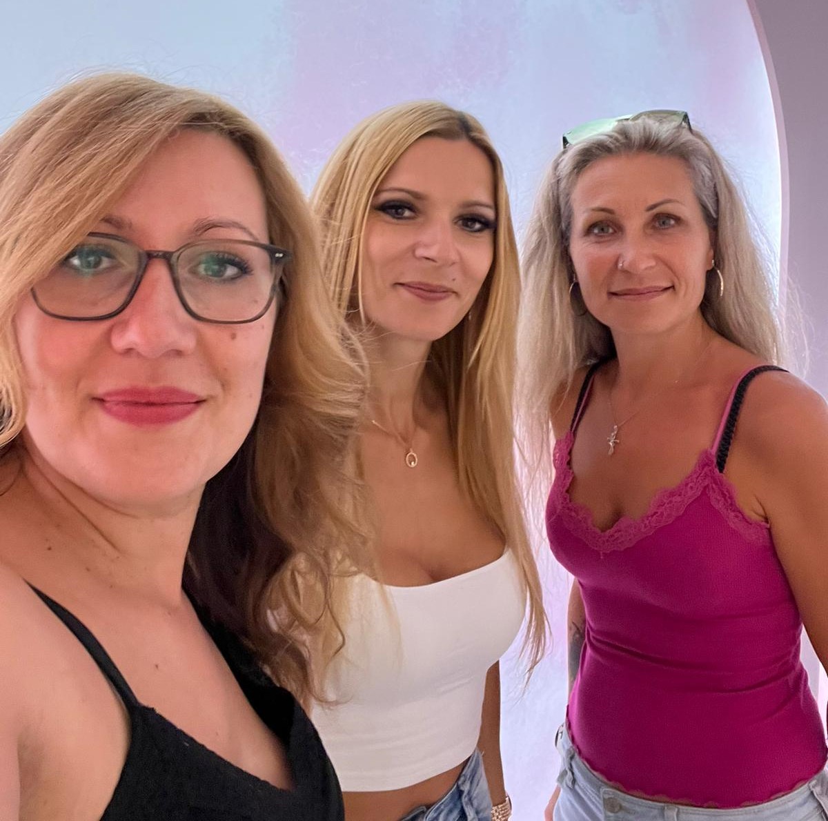 Teamfoto vom Salon Haarmonie by Cynthia